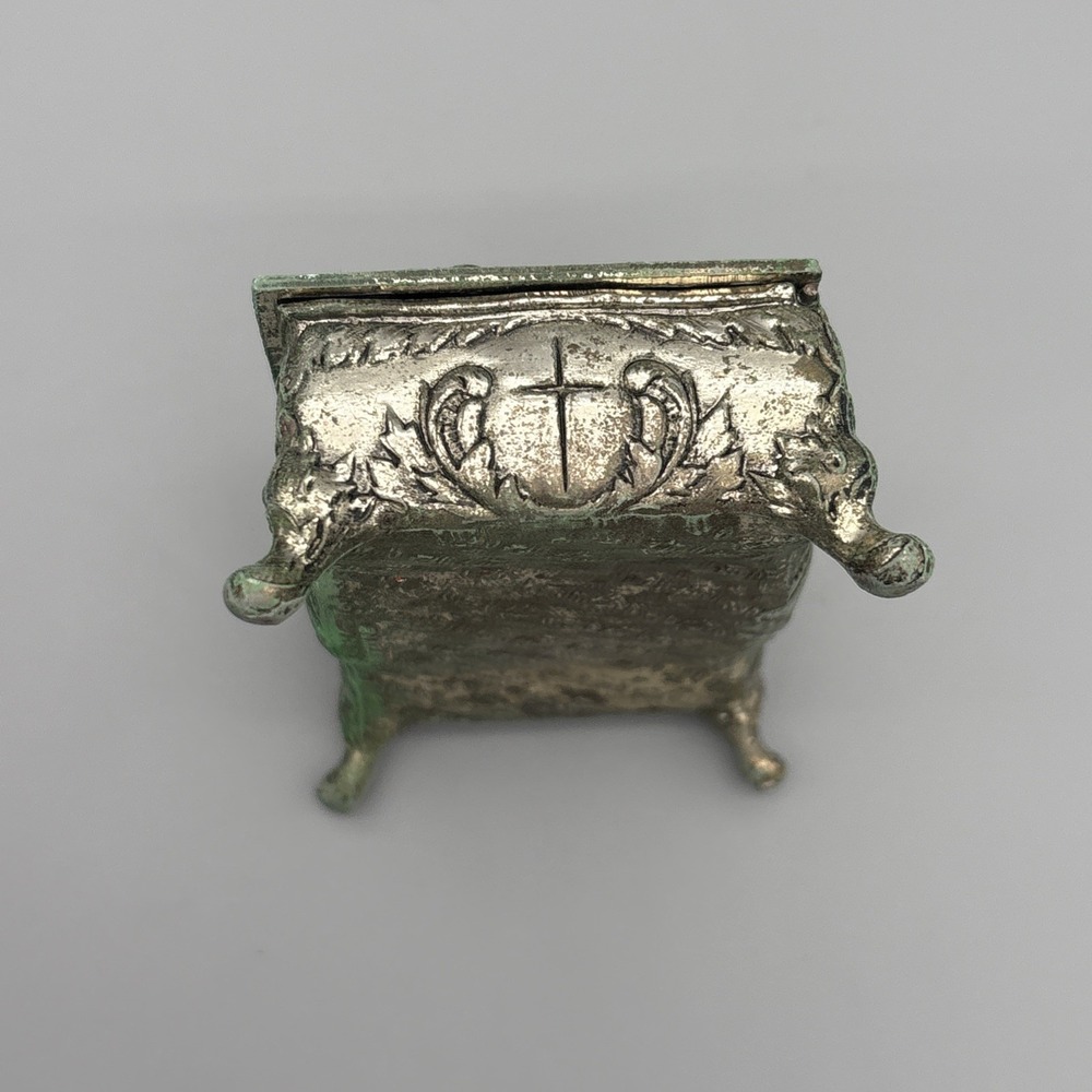 Vintage Metal Jewelry Box Trinket Footed Velvet Lining Cross Religious Patina - Picture 11 of 13